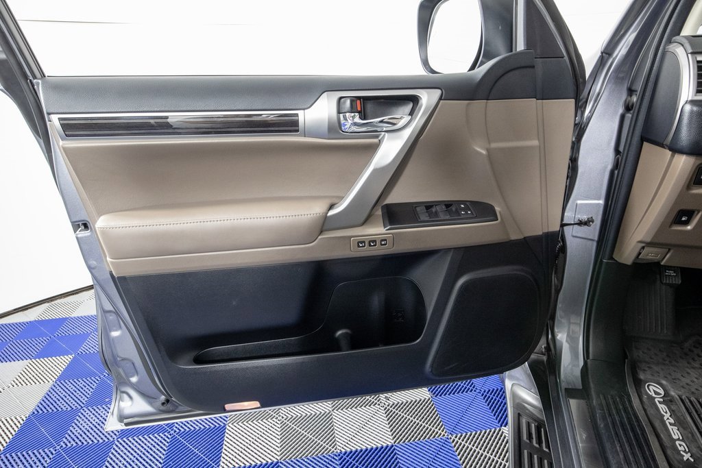 Used 2023 Lexus GX 460 Luxury image 15