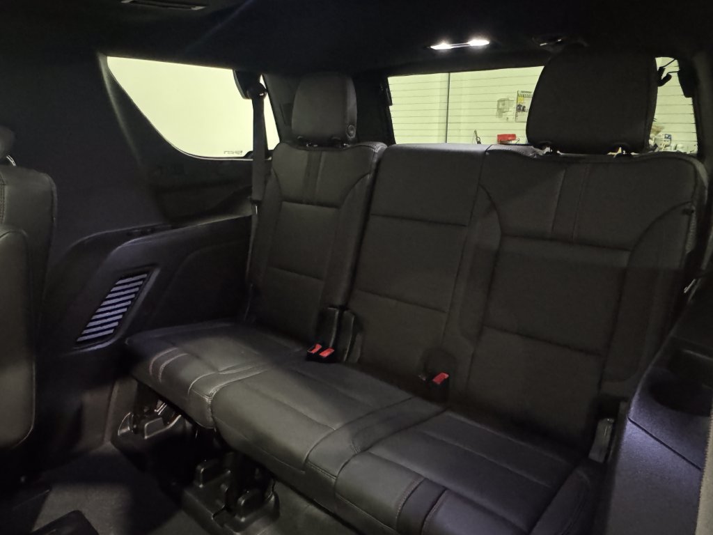 Used 2021 Chevrolet Tahoe RST w/ Luxury Package AWD/4WD image 19