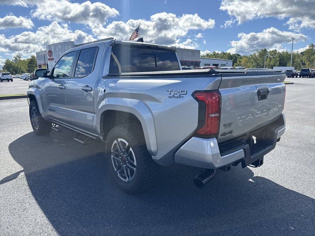 Used 2024 Toyota Tacoma TRD Sport w/ TRD Sport Upgrade Package AWD/4WD image 6
