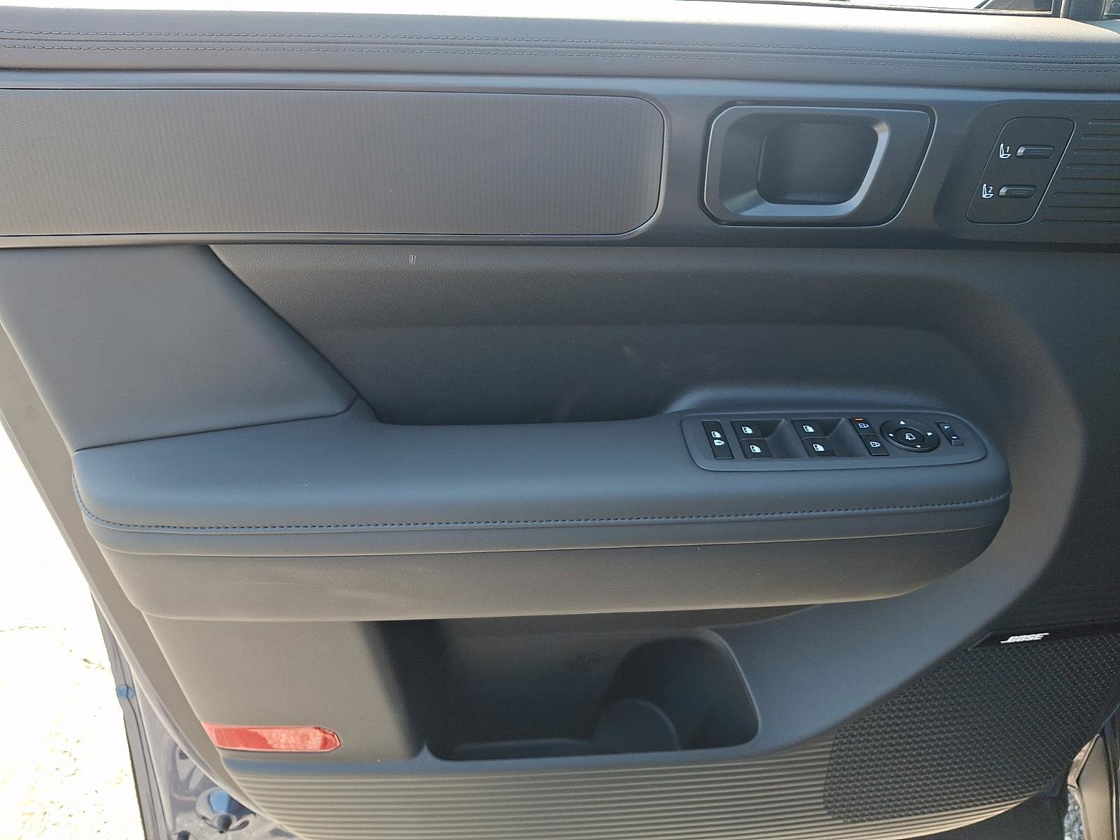 New 2026 Hyundai Santa Fe Calligraphy image 8