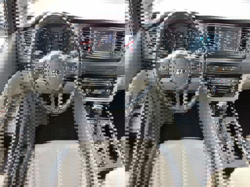 Used 2019 Kia Sedona EX image 12