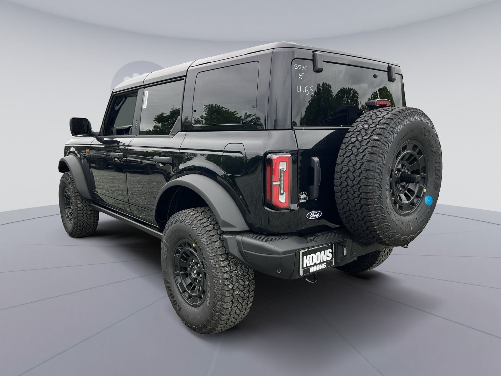 New 2026 Ford Bronco Badlands AWD/4WD image 4
