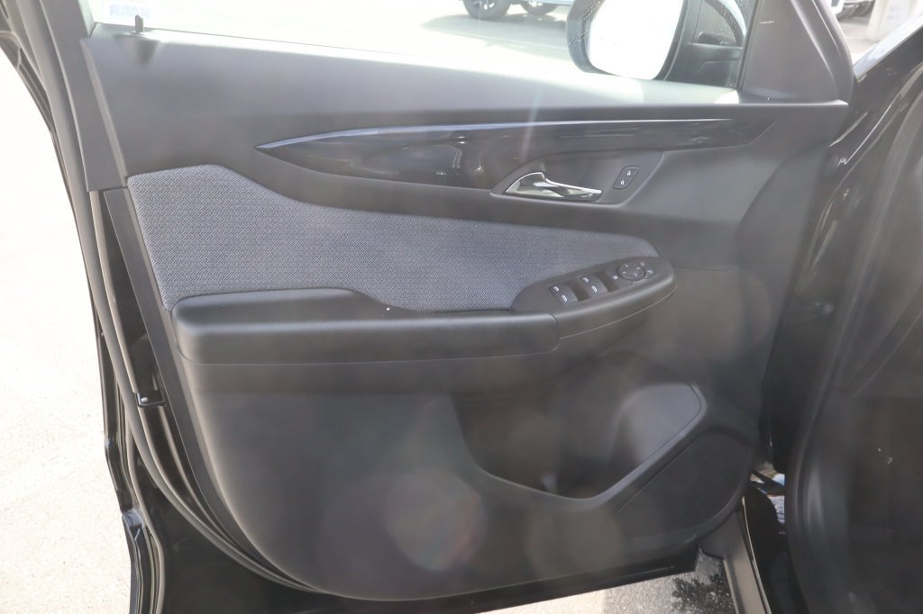 New 2026 Chevrolet TrailBlazer LT w/ LT Cold Weather Package FWD image 17