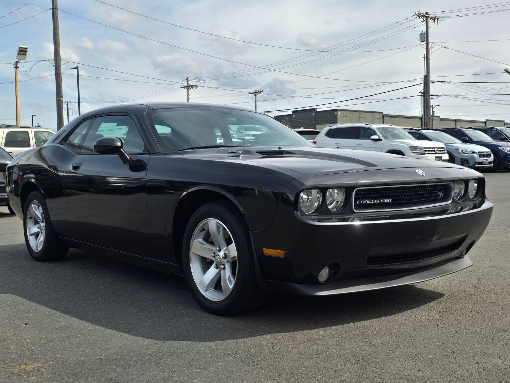 Used 2009 Dodge Challenger R/T RWD image 4