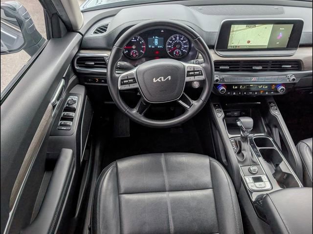 Used 2022 Kia Telluride EX w/ EX Premium Package image 8