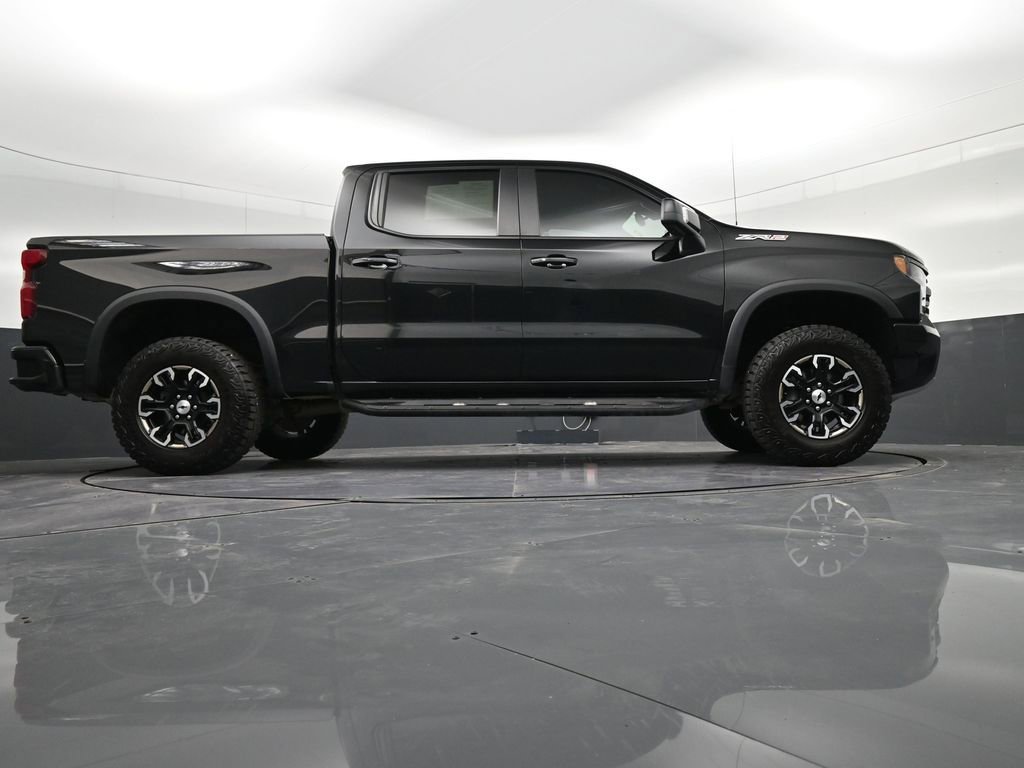 Used 2023 Chevrolet Silverado 1500 ZR2 w/ Technology Package AWD/4WD image 27