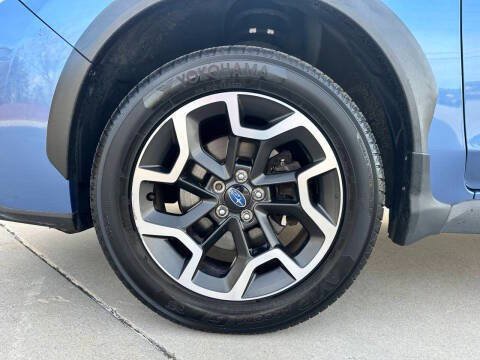 Used 2017 Subaru Crosstrek 2.0i Premium AWD/4WD image 17