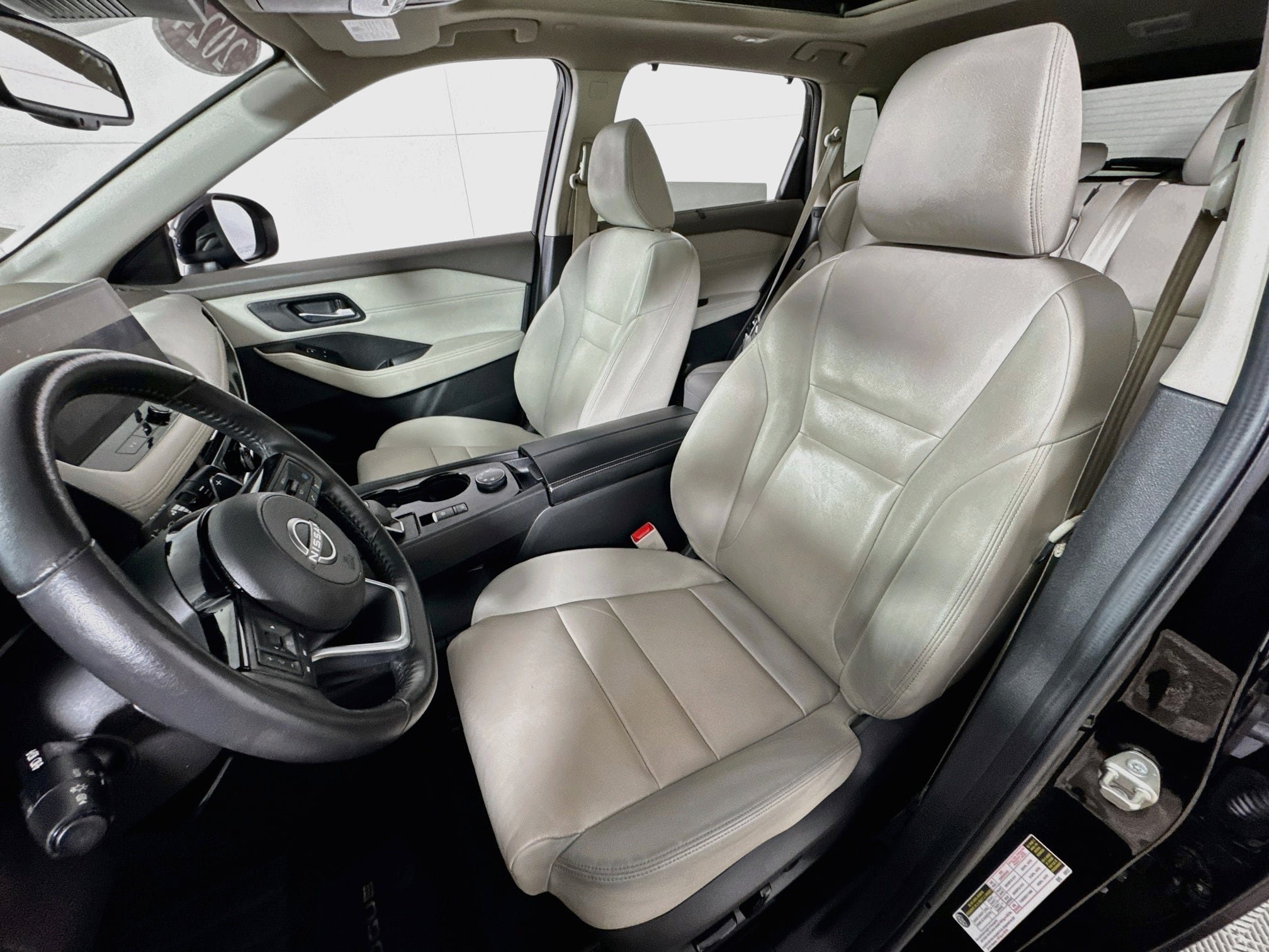Used 2024 Nissan Rogue SL w/ SL Premium Package AWD/4WD image 15