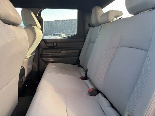 Used 2024 Toyota Tacoma SR5 AWD/4WD image 33