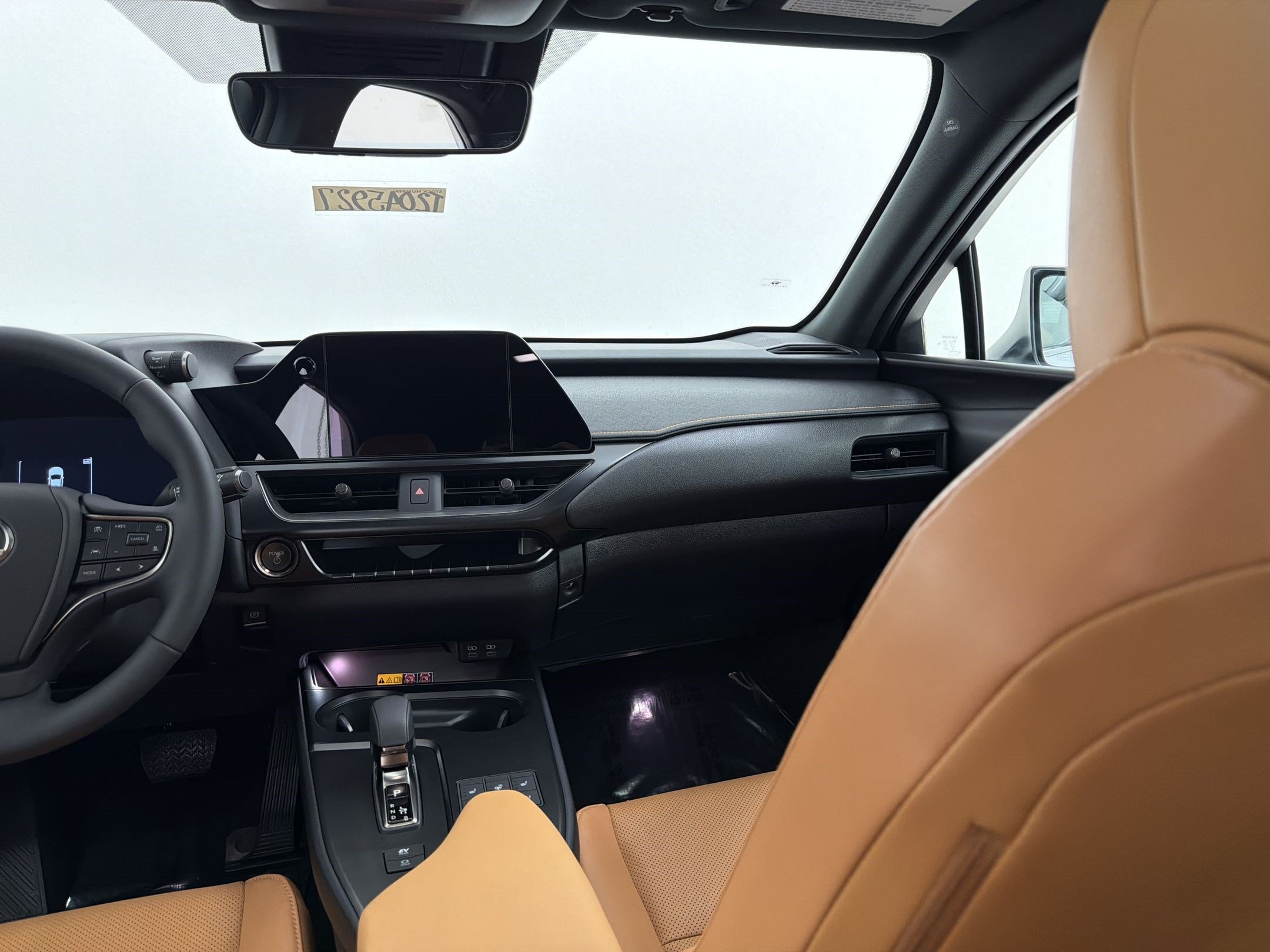 New 2026 Lexus UX 300h FWD image 30