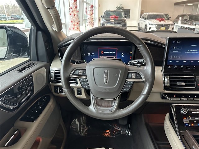 Certified 2022 Lincoln Navigator Reserve image 13