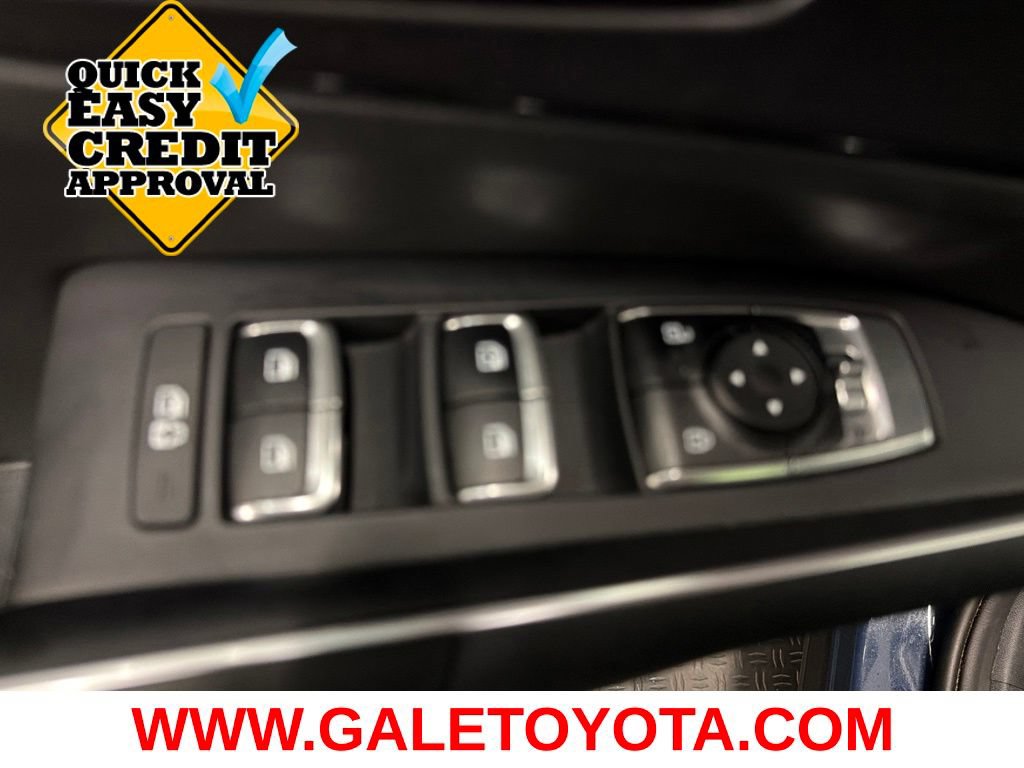 Used 2025 Kia Sorento S w/ Panoramic Sunroof Package AWD/4WD image 16
