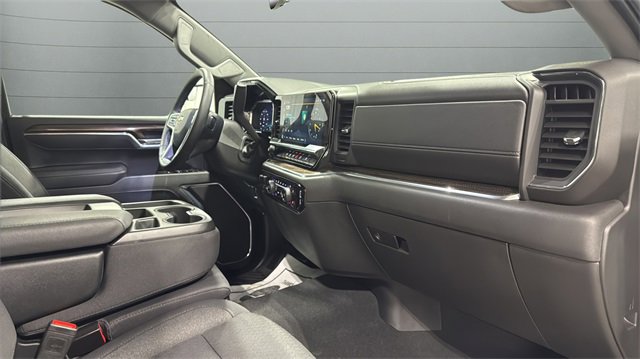 Used 2025 Chevrolet Silverado 1500 LT w/ Z71 Off-Road Package image 32