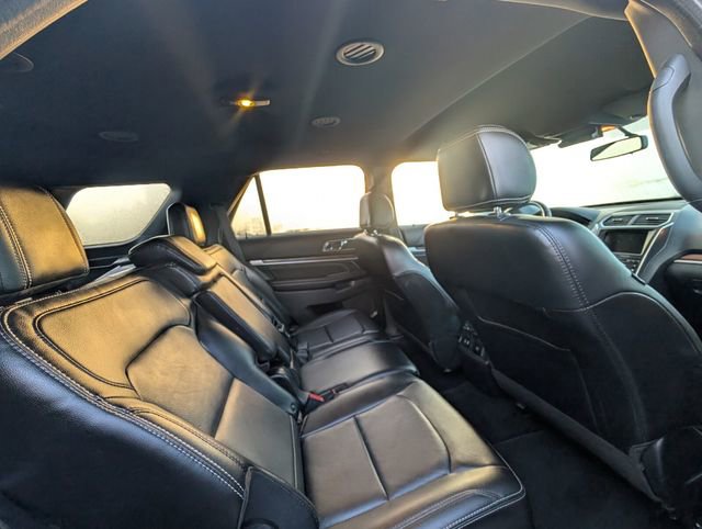 Used 2017 Ford Explorer Limited image 11