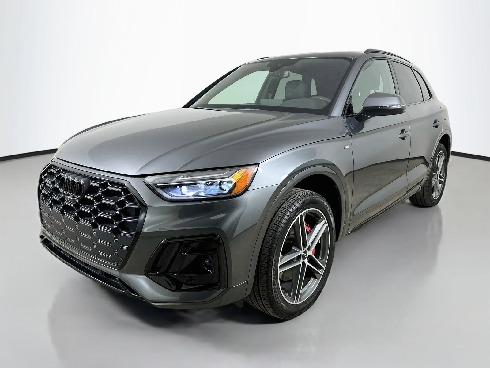 Used 2025 Audi Q5 e Premium Plus w/ Premium Plus Package