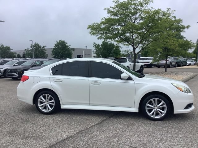 Used 2014 Subaru Legacy 2.5i Premium AWD/4WD image 4