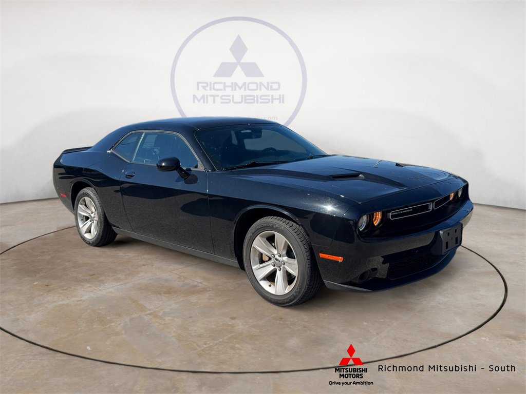 Used 2023 Dodge Challenger SXT