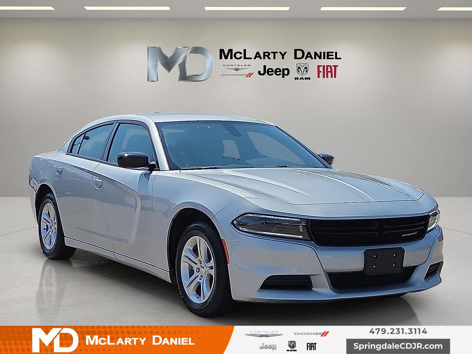 Used 2023 Dodge Charger SXT RWD image 1