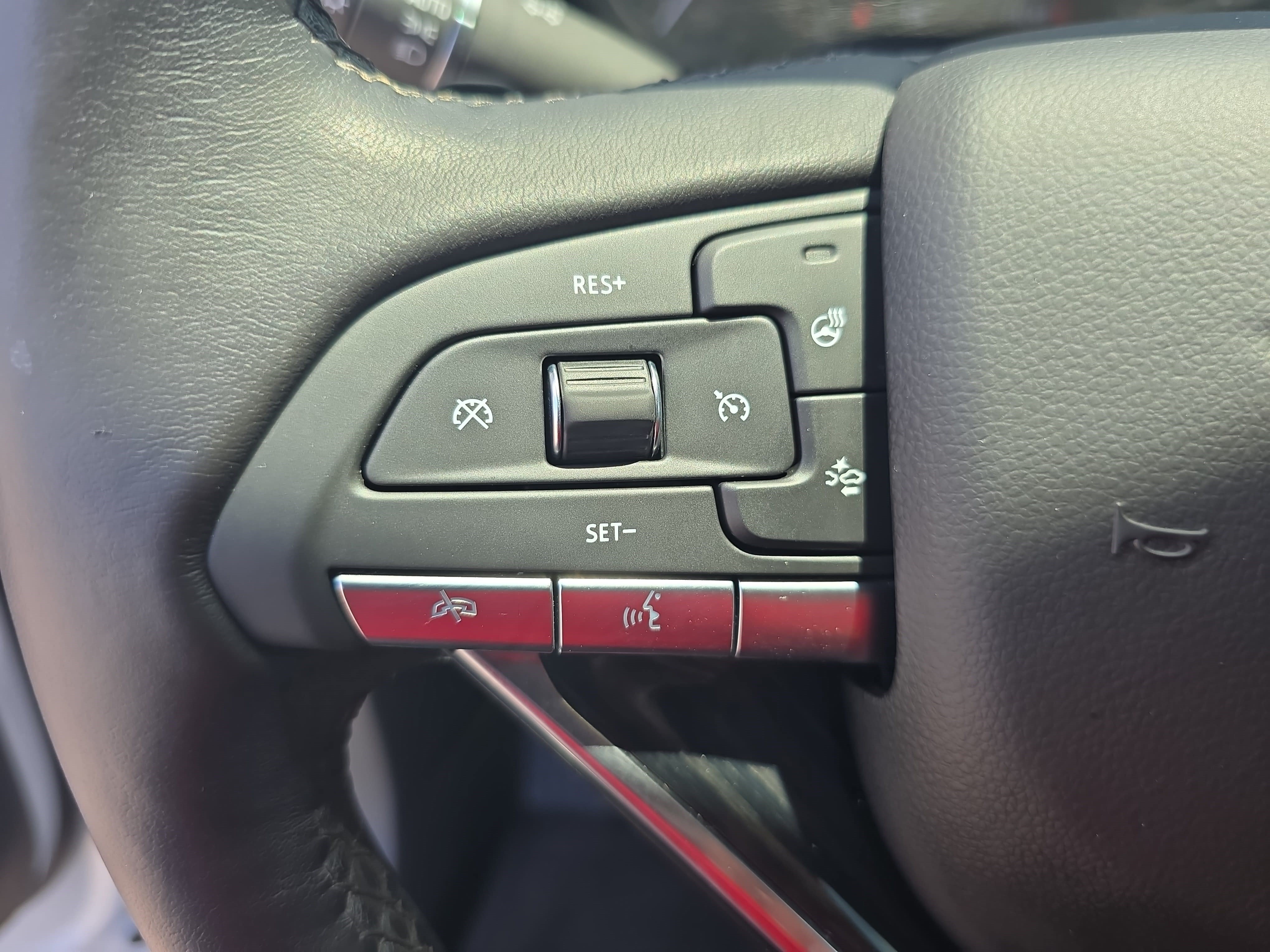 Used 2021 Cadillac XT6 Premium Luxury FWD image 18