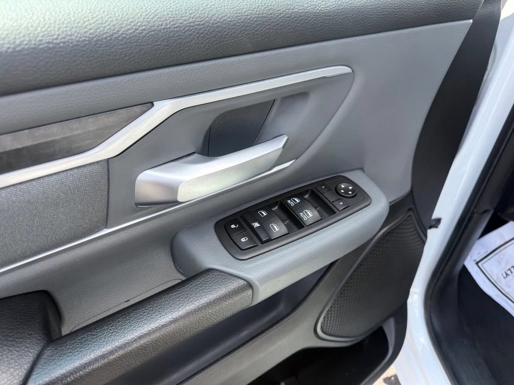 Used 2022 RAM 1500 Big Horn AWD/4WD image 13