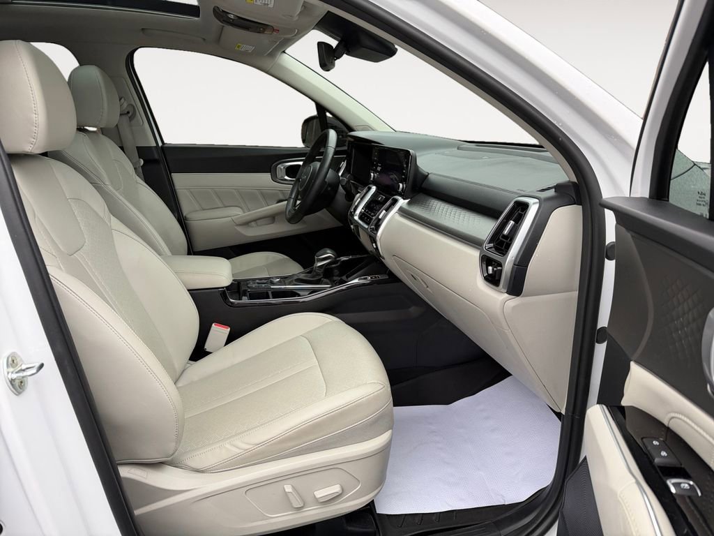 Used 2022 Kia Sorento SX image 27