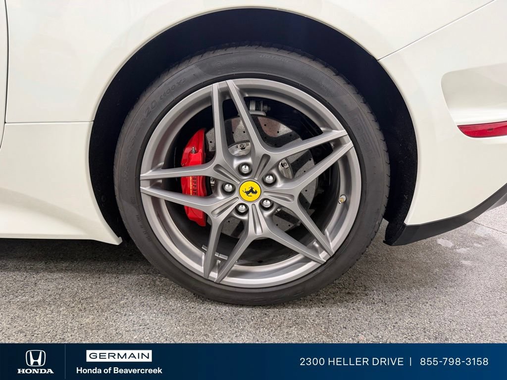 Used 2016 Ferrari California T RWD image 14