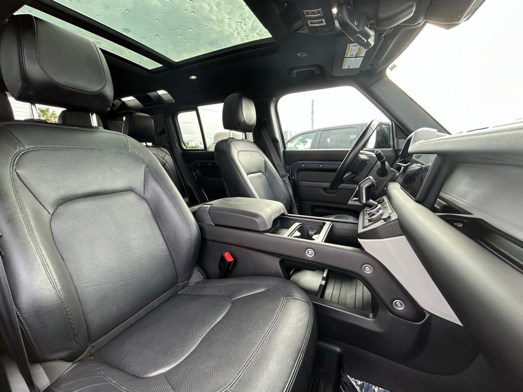 Used 2024 Land Rover Defender 110 S AWD/4WD image 41