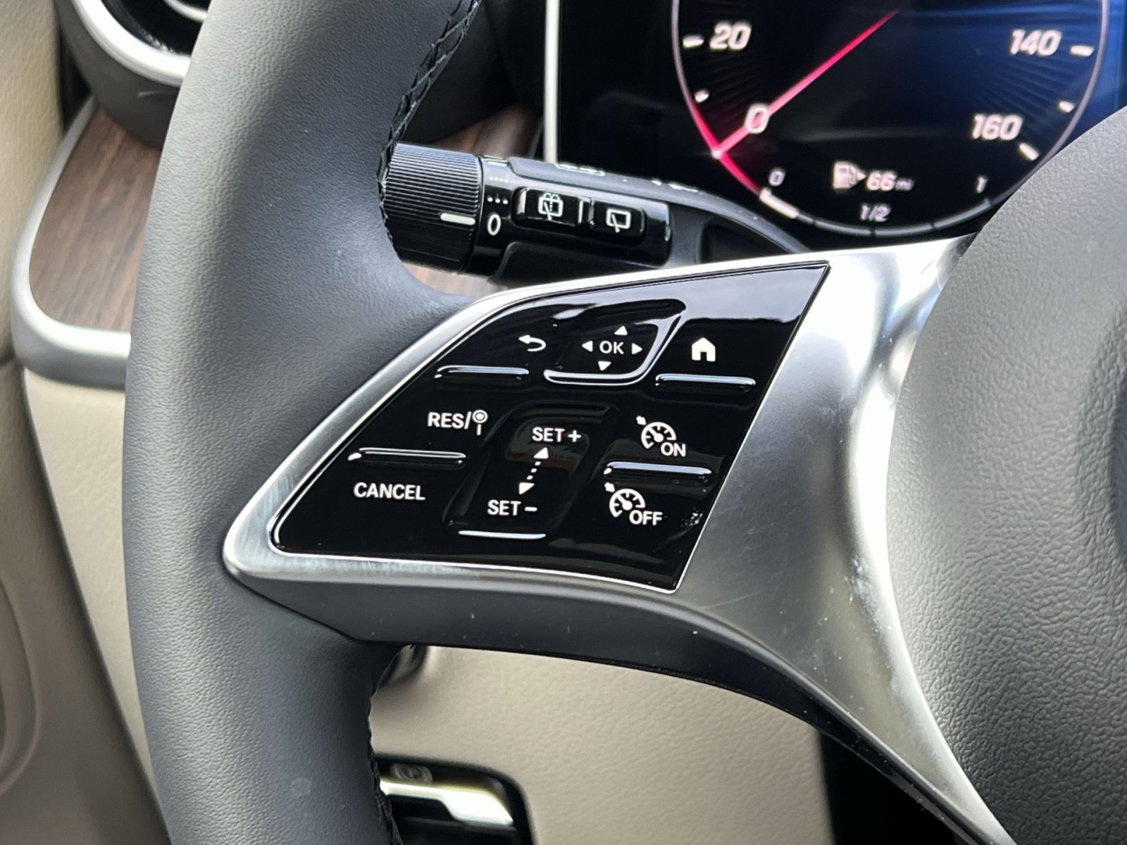 New 2026 Mercedes-Benz GLC 300 4MATIC image 30