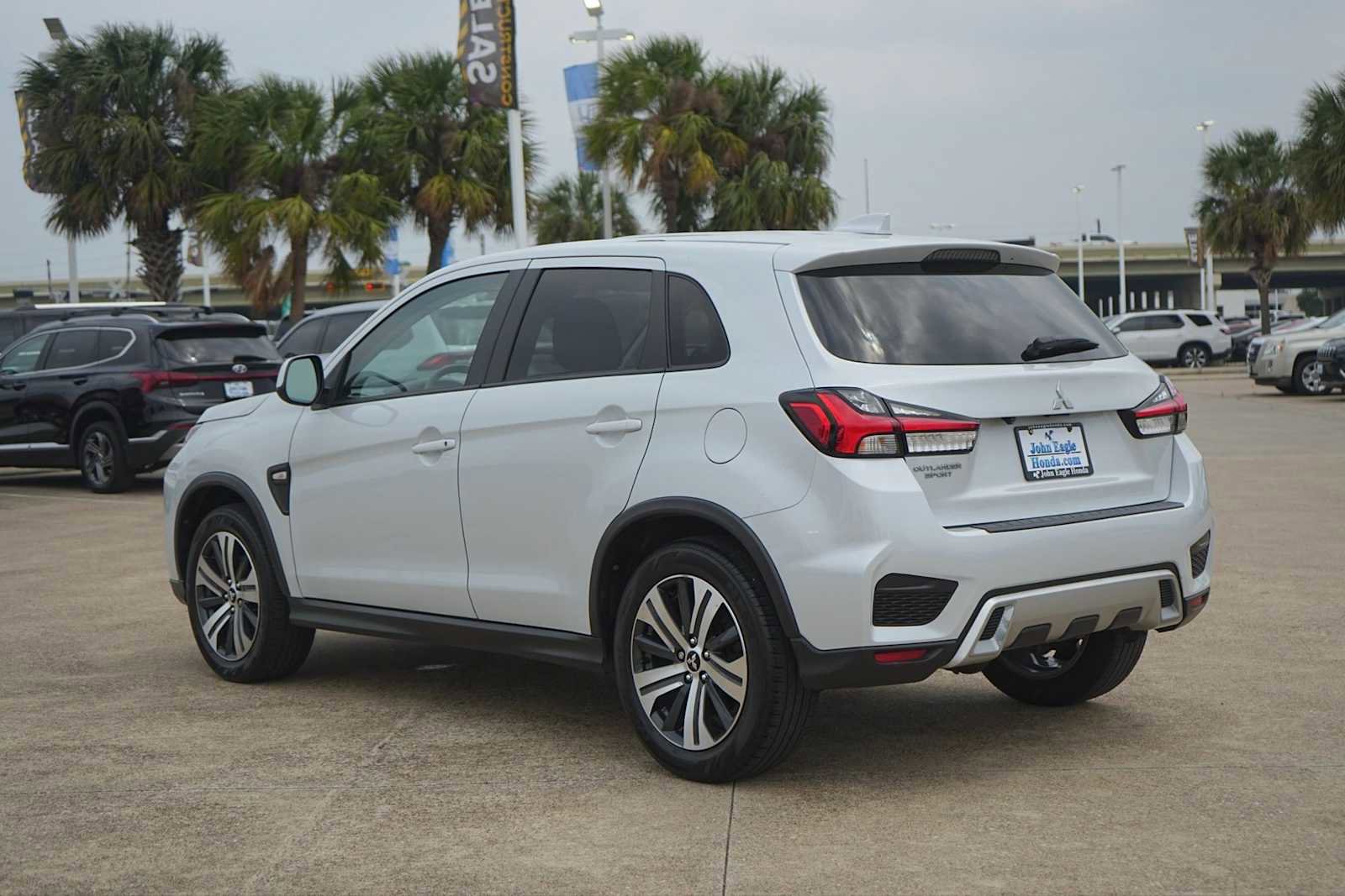 Used 2022 Mitsubishi Outlander Sport ES FWD image 4