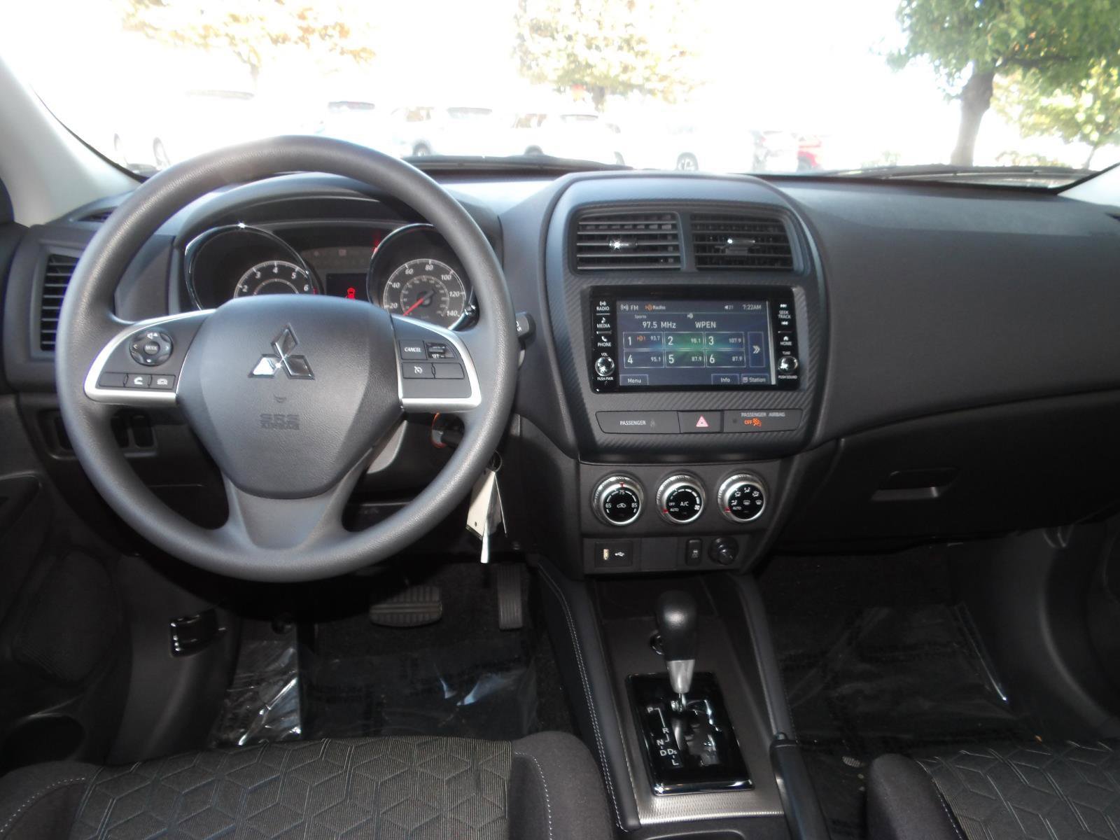Used 2024 Mitsubishi Outlander Sport ES image 12