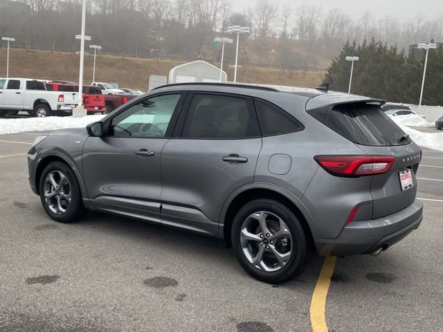 Used 2023 Ford Escape ST-Line w/ Tech Pack #1 image 3