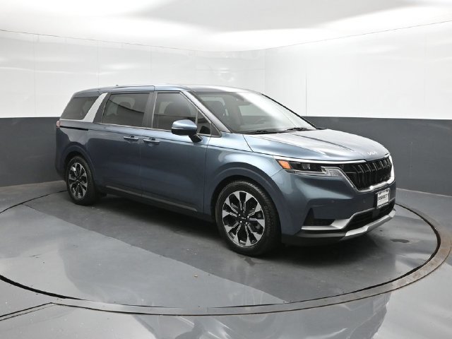 Used 2024 Kia Carnival EX FWD image 26