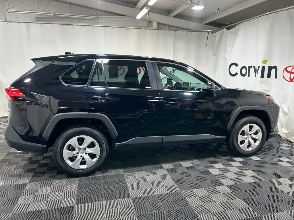 Used 2025 Toyota RAV4 LE image 10