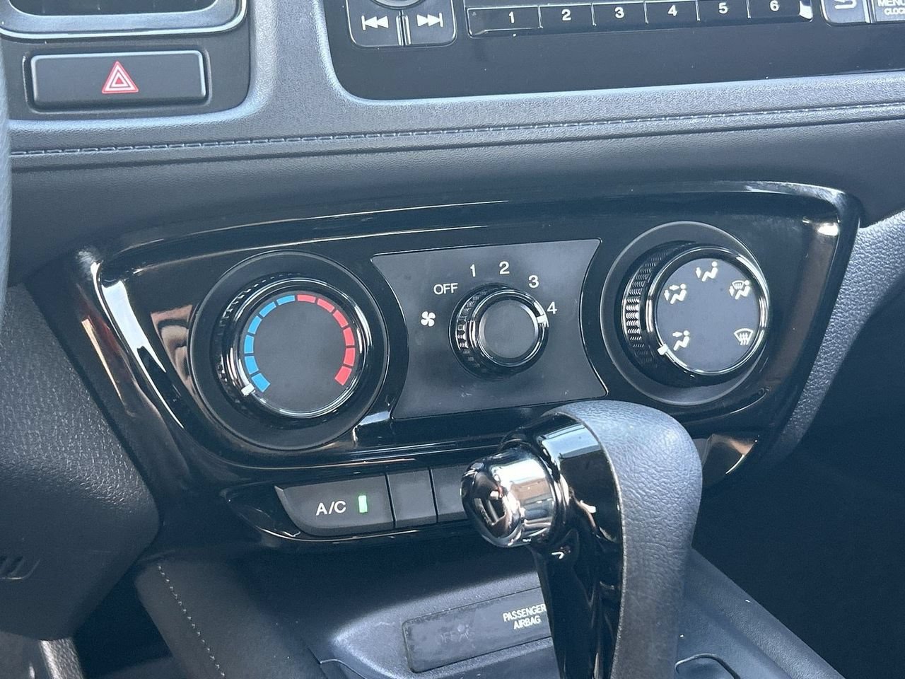 Used 2021 Honda HR-V LX image 24