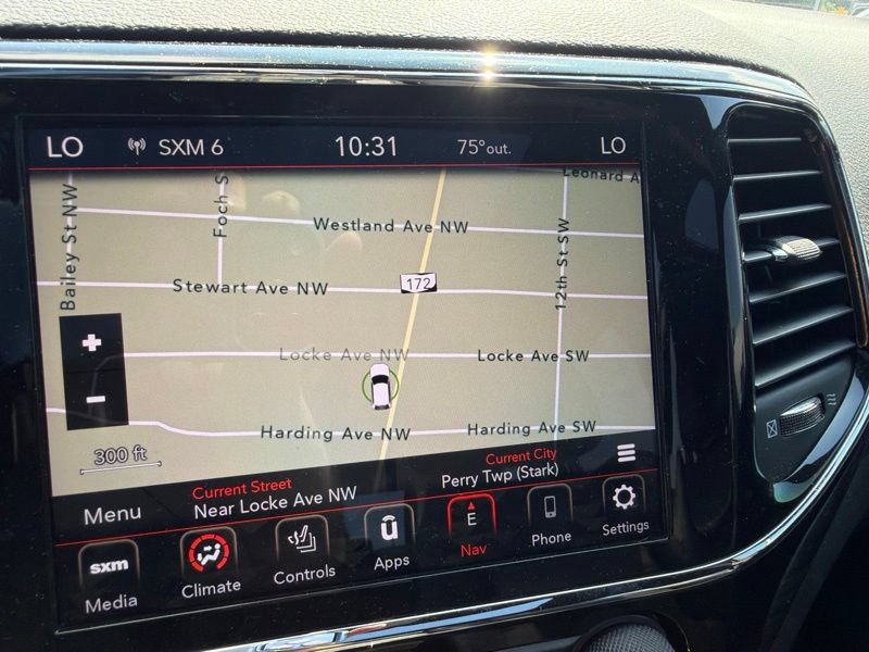Used 2021 Jeep Grand Cherokee Laredo X AWD/4WD image 19