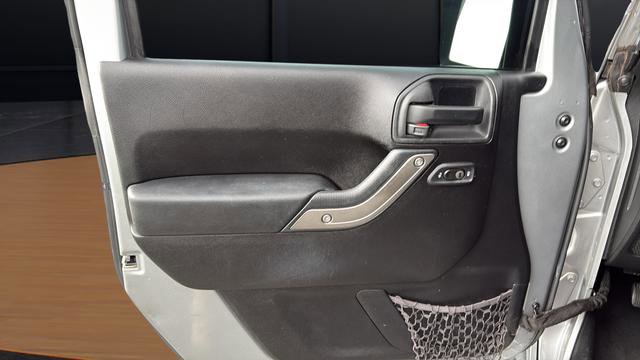 Used 2013 Jeep Wrangler Unlimited Sport image 23
