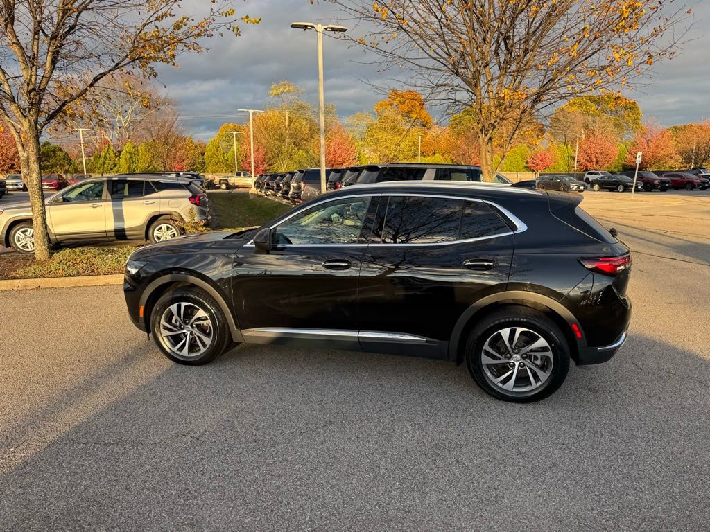 Used 2022 Buick Envision Essence w/ Safety Package image 8