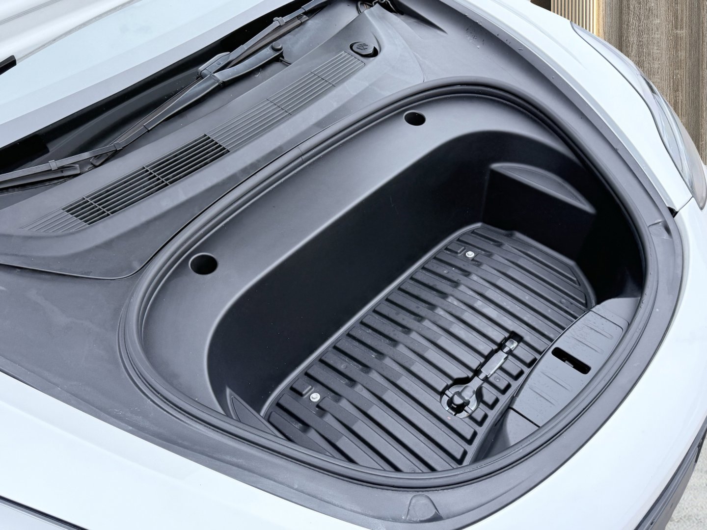 Used 2023 Tesla Model 3 Standard Range image 24