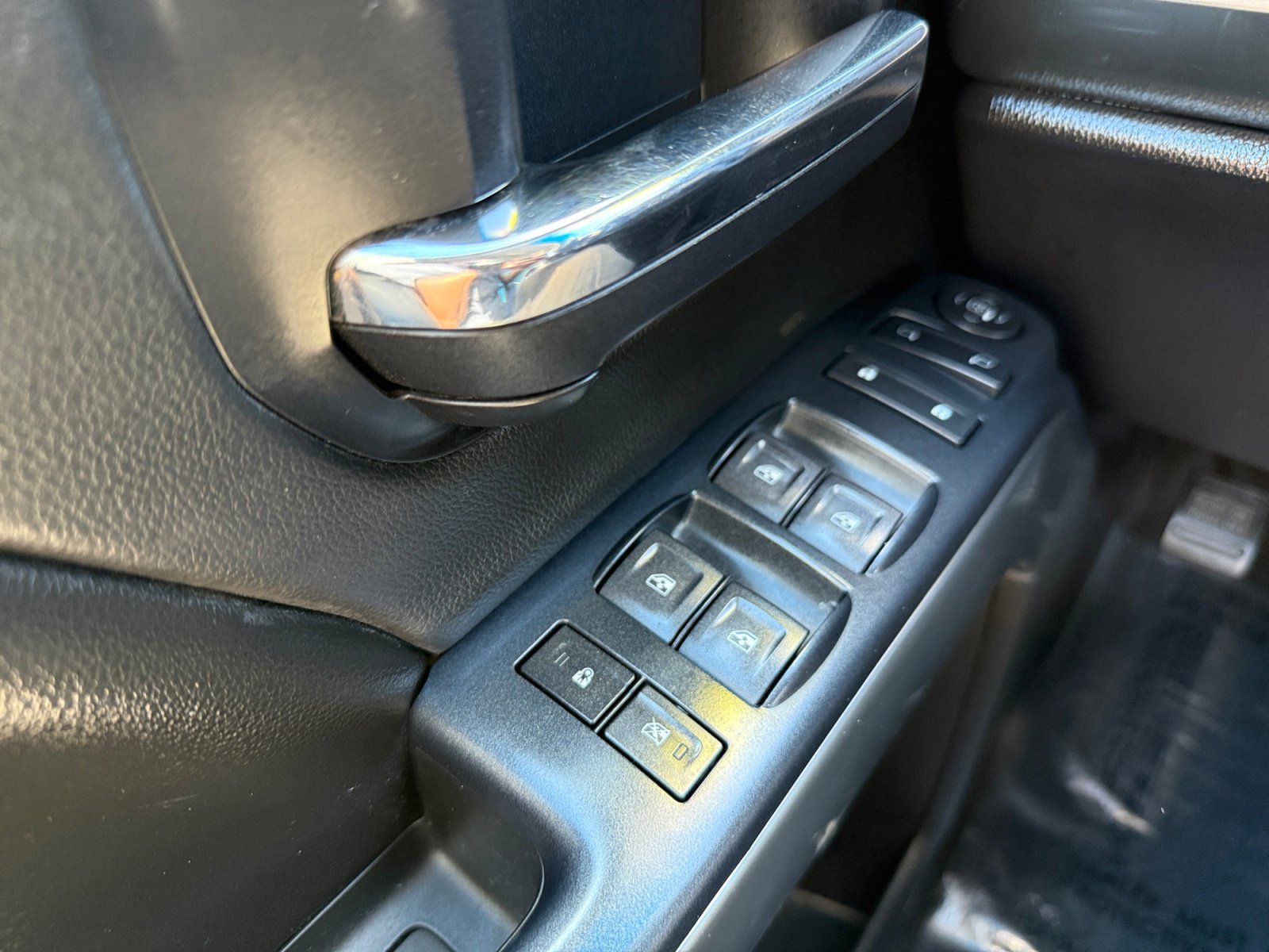 Used 2014 Chevrolet Silverado 1500 LT image 22