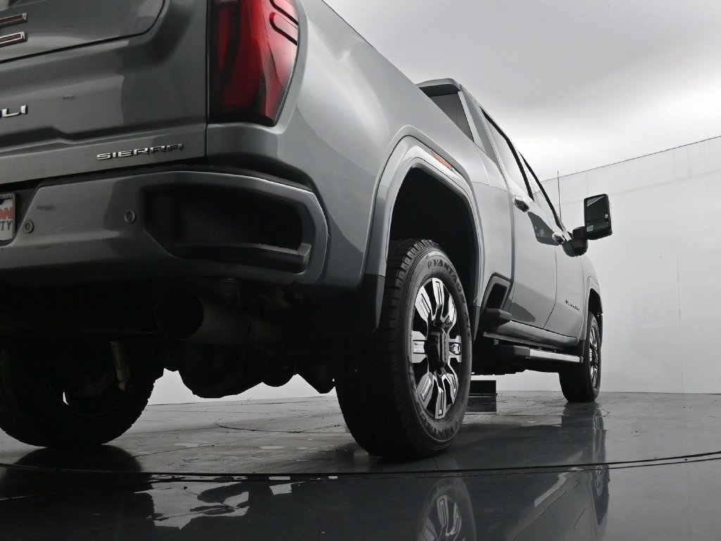 Used 2024 GMC Sierra 2500 Denali w/ Denali Reserve Package AWD/4WD image 36