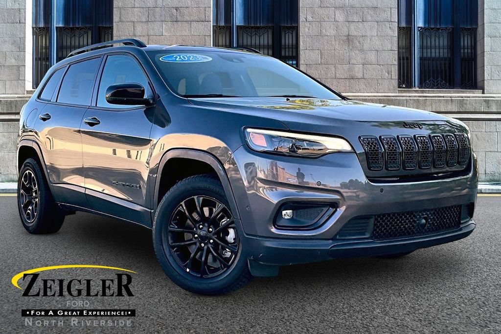 Used 2023 Jeep Cherokee Altitude Lux AWD/4WD video 1