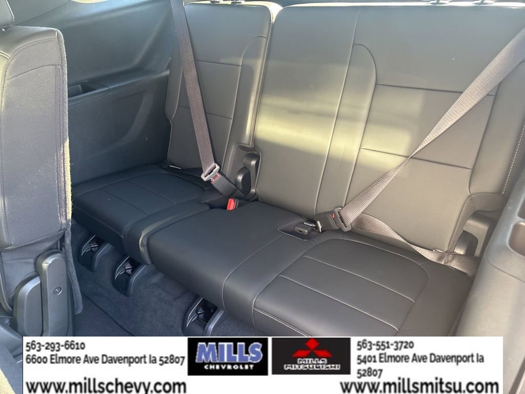Used 2023 Chevrolet Traverse LT w/ LT Premium Package AWD/4WD image 15