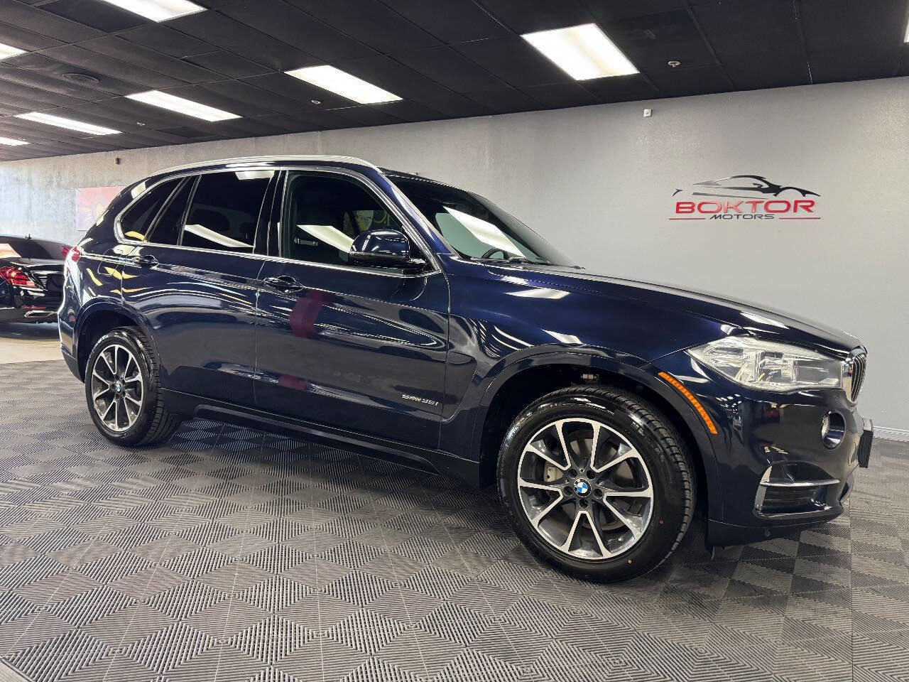 Used 2018 BMW X5 sDrive35i image 2
