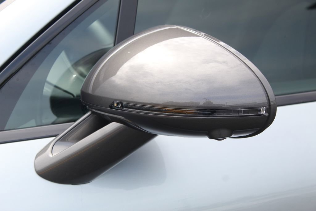 New 2026 Porsche Macan Turbo AWD/4WD image 14