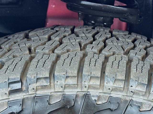 Used 2025 Jeep Compass Trailhawk w/ Trailhawk Elite Group image 33