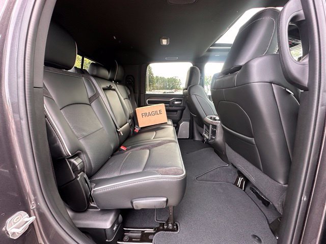 New 2026 RAM 2500 Laramie AWD/4WD image 29