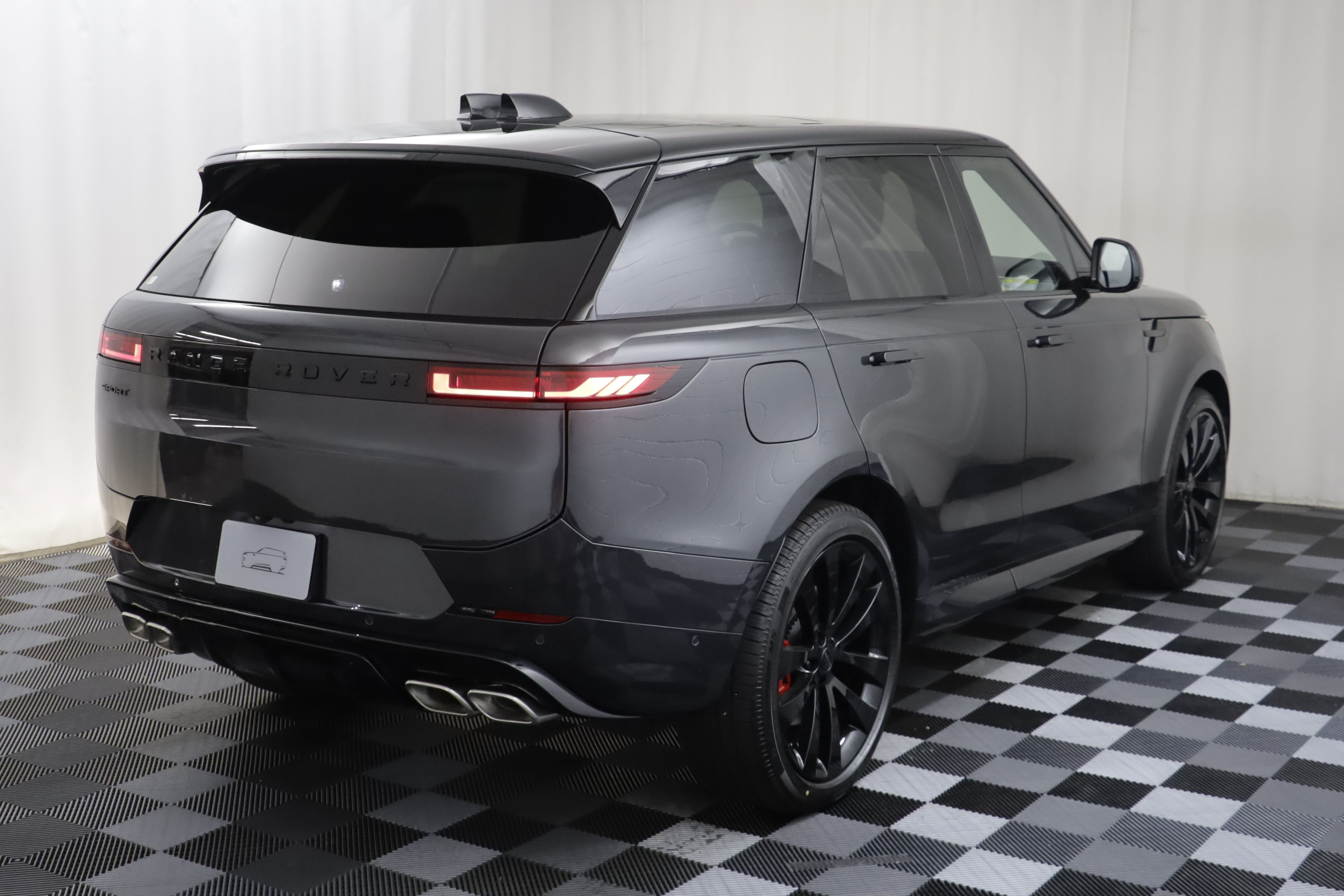 New 2027 Land Rover Range Rover Sport Dynamic SE AWD/4WD image 23