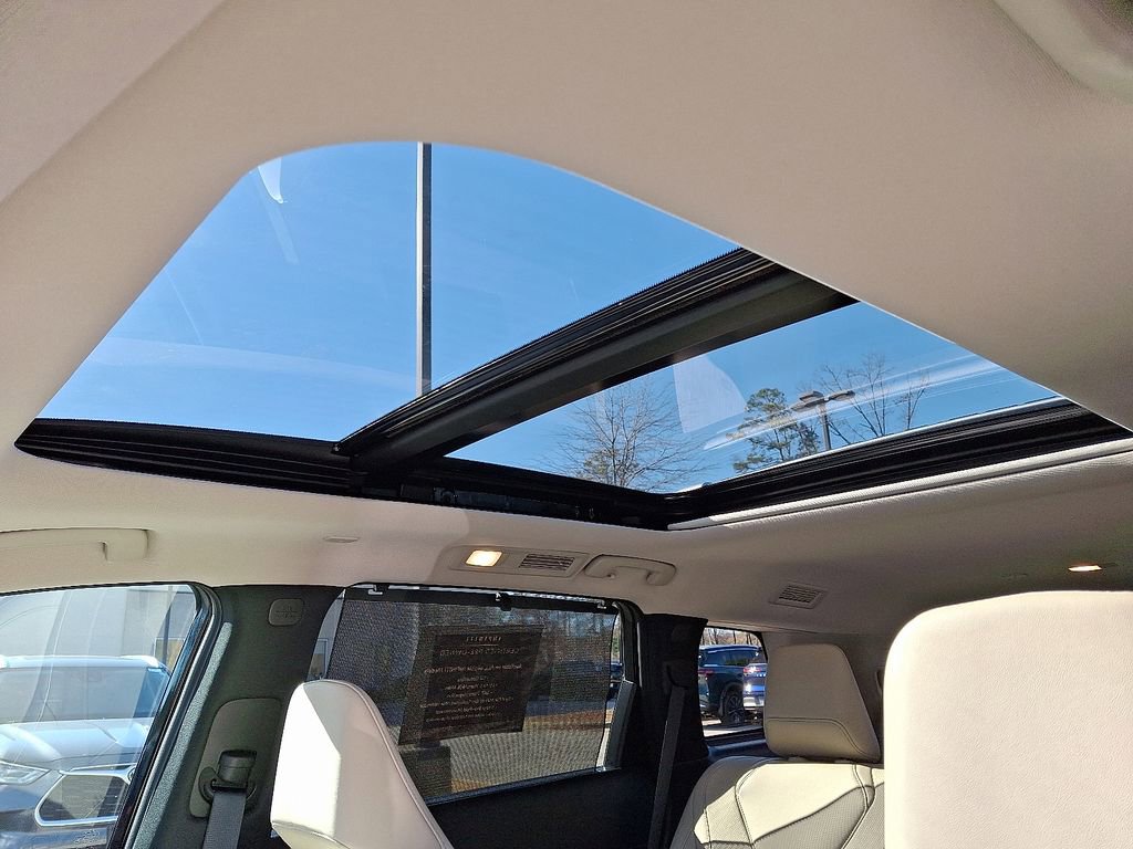 Used 2025 INFINITI QX60 Sensory w/ Vision Package image 14