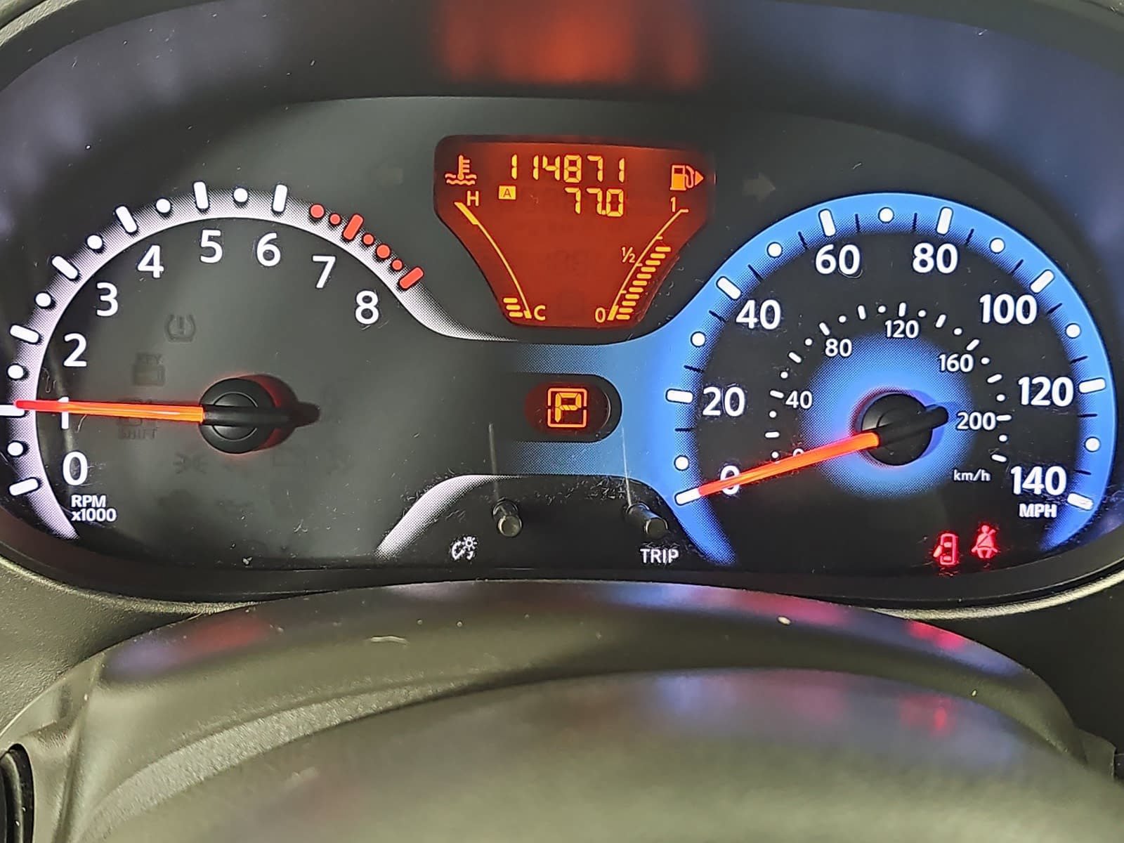 Used 2013 Nissan Cube FWD image 16