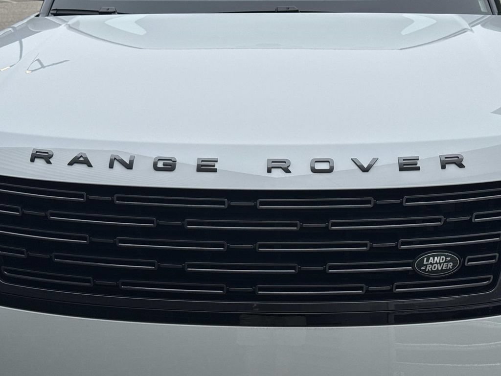 New 2026 Land Rover Range Rover SE AWD/4WD image 11
